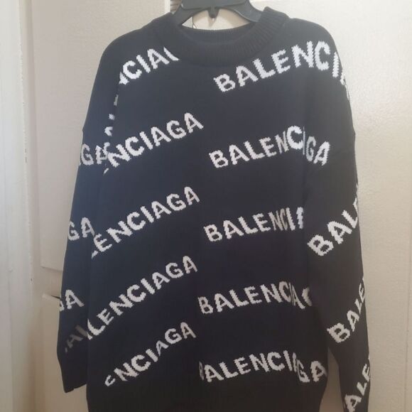 New Balenciaga sweater L - Picture 1 of 2
